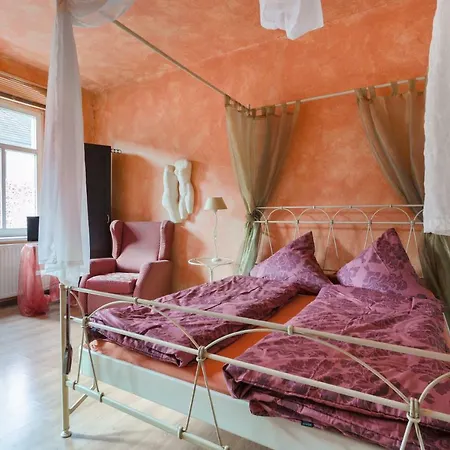 Ferienwohnung Residenz: Spacious Apartments for Groups up to 6 Dresden Exterior photo