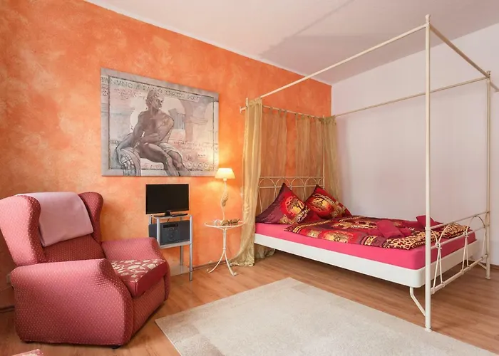 Ferienwohnung Residenz Bis 6 Gaeste , Ferienwohnung Dresden Bis 4 Gaeste, Ferienwohnung Elbflorenz Bis 2 Gaeste