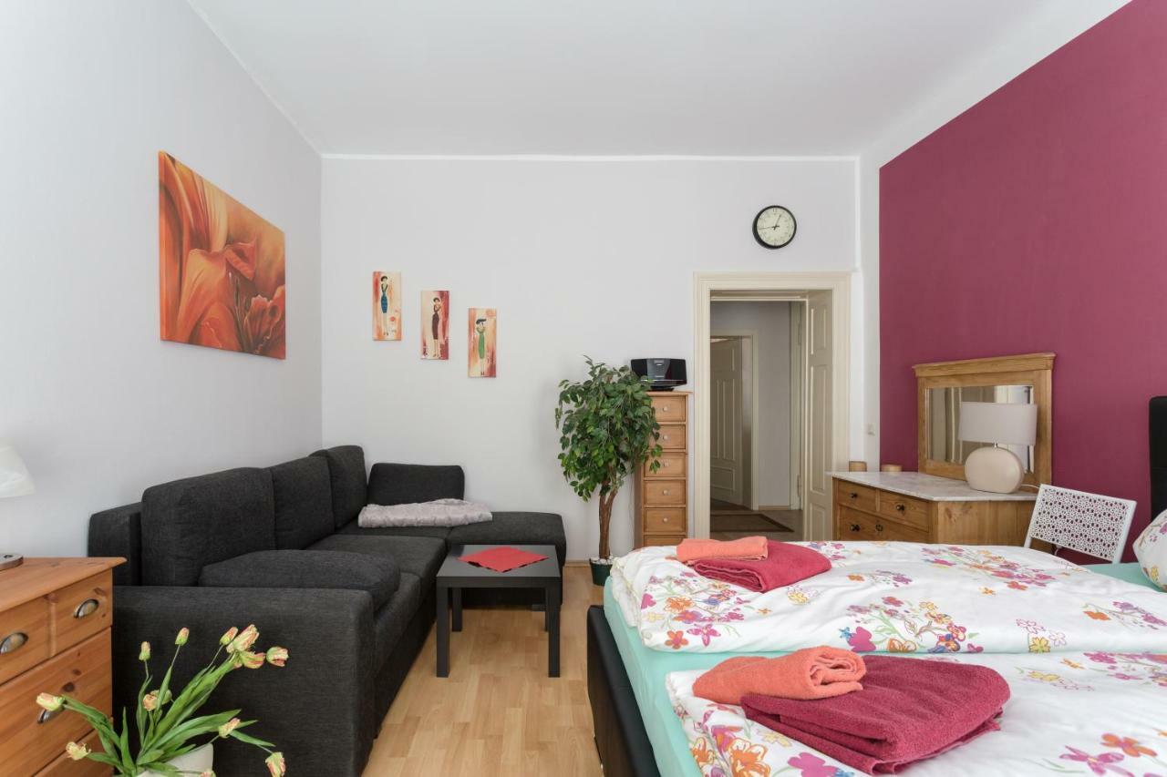 Residenz: Spacious For Groups Up To 6 Apartment *