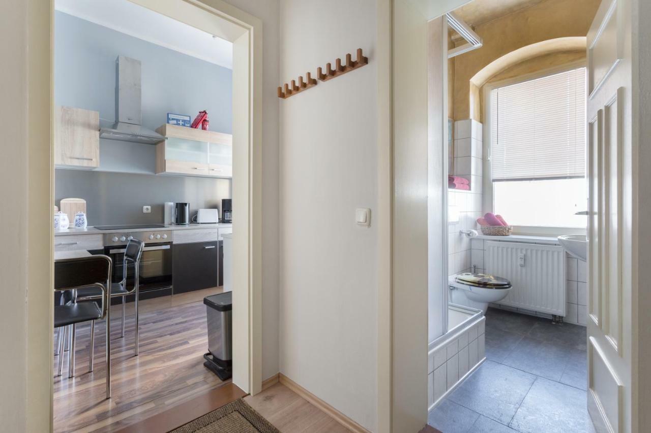 Residenz: Spacious For Groups Up To 6 Apartment