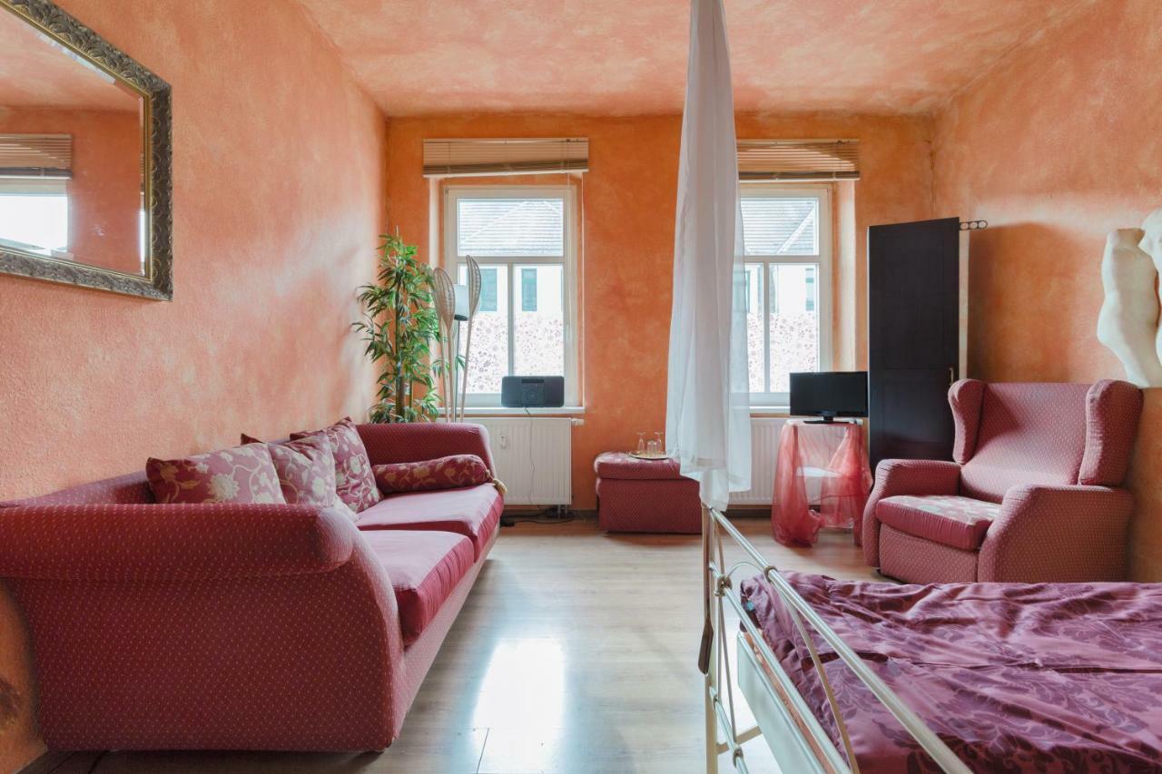 Residenz: Spacious For Groups Up To 6 Apartment *