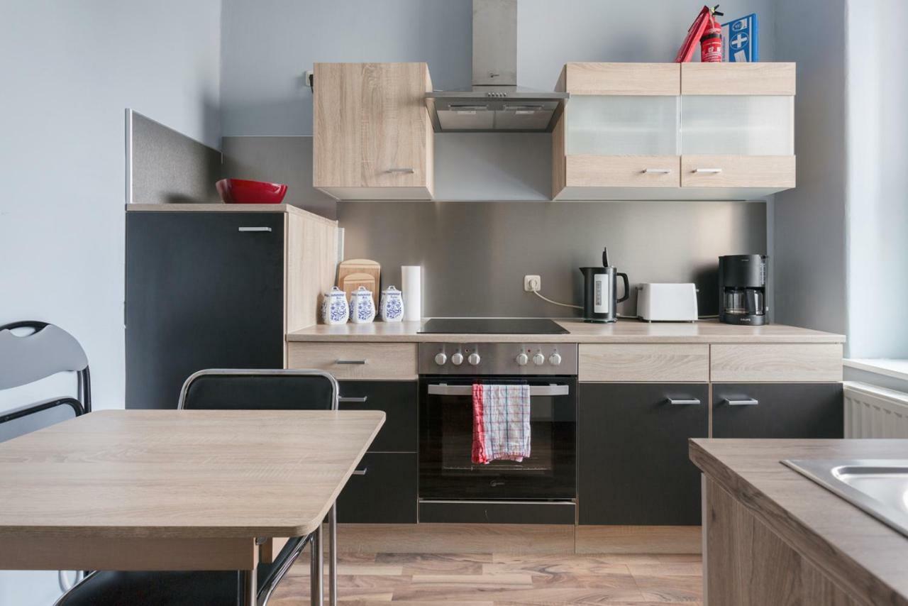 Residenz: Spacious For Groups Up To 6 Apartment