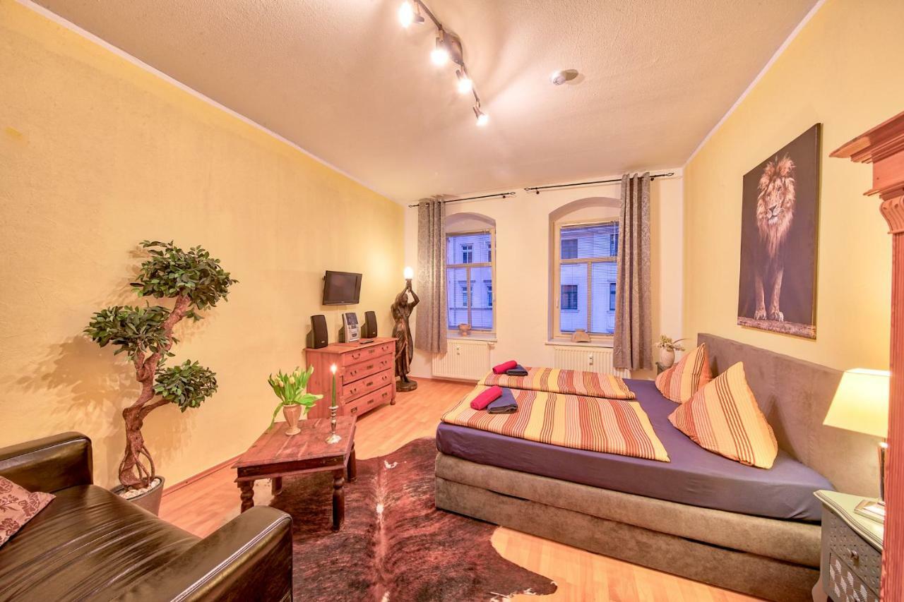 Residenz: Spacious For Groups Up To 6 Apartment *